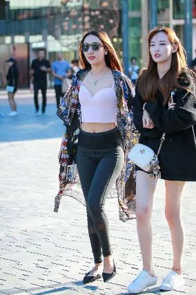 2025年最火的三部剧